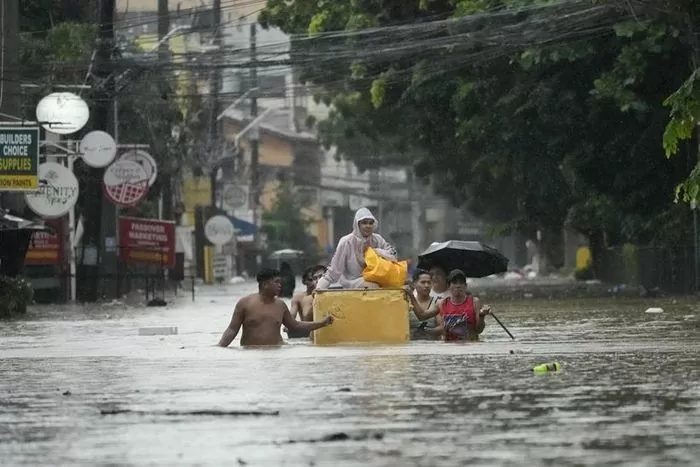 Bão Yagi sắp về Việt Nam để lại gì ở Philippines?