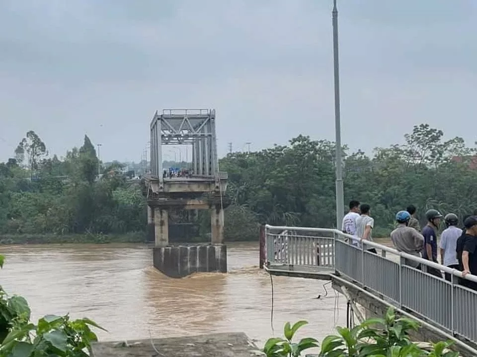 Vụ sập cầu Phong Châu: Cử tri từng kiến nghị đầu tư thay thế