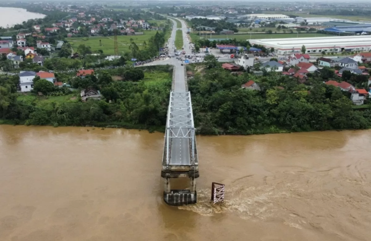 Từ vụ sập cầu Phong Châu: Cần kiểm soát chặt toàn bộ các cầu đang khai thác