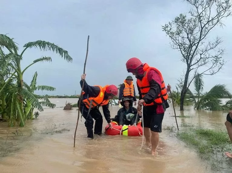 Hải Dương: Mực nước lũ có xu thế tiếp tục xuống, các hộ dân sơ tán về nơi ở cũ