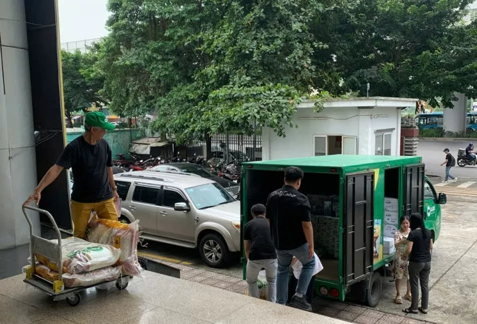 Danh sách các doanh nghiệp ủng hộ đồng bào vùng lũ lụt ngày 18/9 qua Báo Công Thương