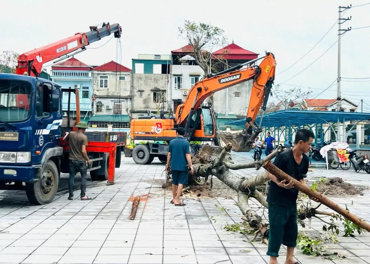 Than Cao Sơn: Chung tay hỗ trợ địa phương và đơn vị bạn khắc phục hậu quả bão, lũ