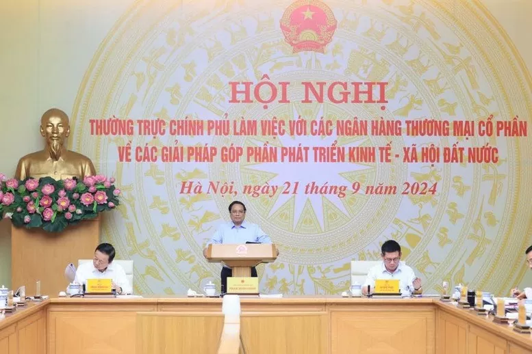 Thủ tướng đề nghị ngân hàng hiến kế về tăng trưởng tín dụng, lãi suất