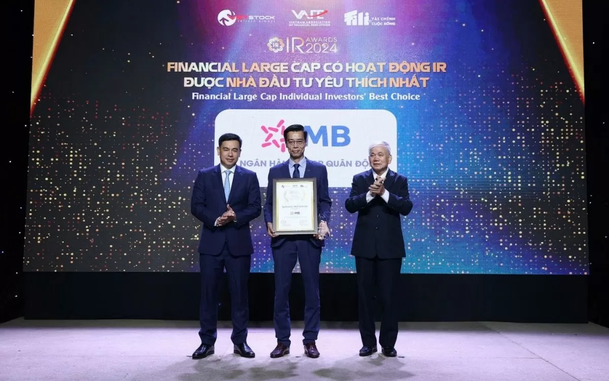 MB nhận ‘cú đúp’ giải thưởng tại IR Awards 2024