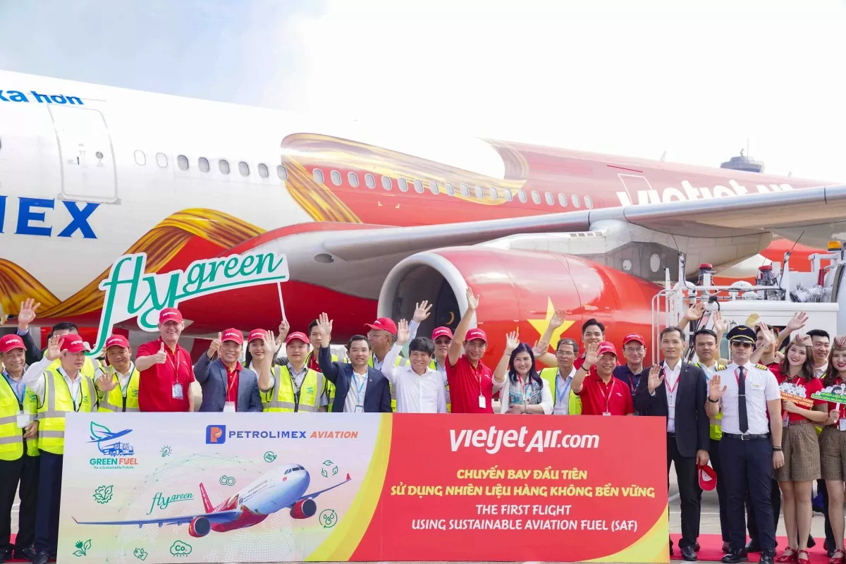 Vietjet tiên phong khai thác chuyến bay đầu tiên sử dụng nhiên liệu hàng không bền vững SAF nạp tại Việt Nam