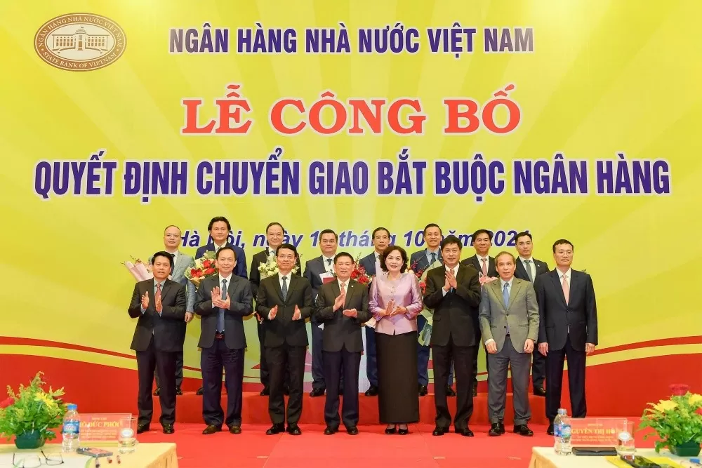 Chính thức chuyển giao bắt buộc CB cho Vietcombank và Oceanbank cho MB