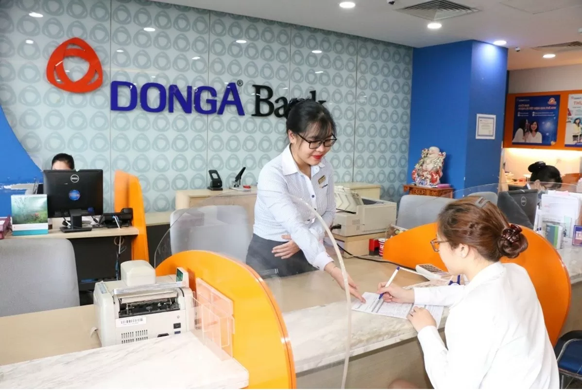 Vì sao DongA Bank vẫn chưa thể chuyển giao bắt buộc?