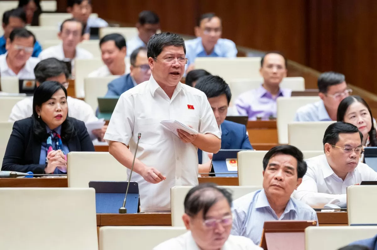 Đại biểu Quốc hội: Làm rõ vì sao thị trường bất động sản chưa có dấu hiệu hạ nhiệt