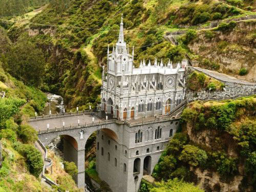 Las Lajas Sanctuary. Ảnh: China.org