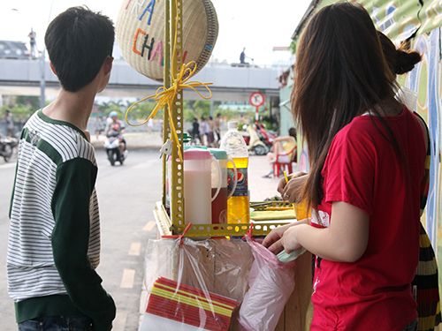 Trà chanh bán tại đường Đinh Tiên Hoàng, quận Bình Thạnh - TP. Hồ Chí Minh. 