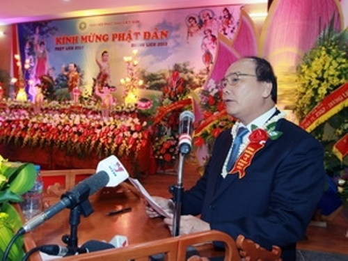 Phó Thủ tướng Nguyễn Xuân Phúc phát biểu tại Đại lễ mừng Phật đản 2013 - Phật lịch 2557.