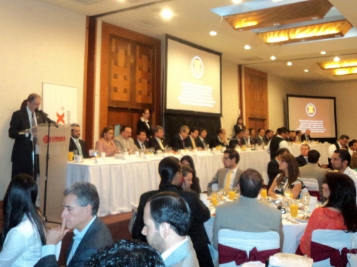 Chủ tịch Đoàn tại Diễn đàn ngoại thương– đầu tư ASEAN – khu vực phía Tây Mexico Guadaleajara.
