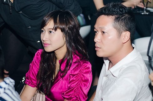 Khánh Linh lần đầu dự tiệc cùng chồng sắp cưới vào tháng 5/2013.