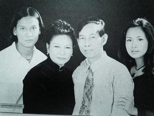  Gia đình nhạc sĩ Thuận Yến - Thanh Hương. 