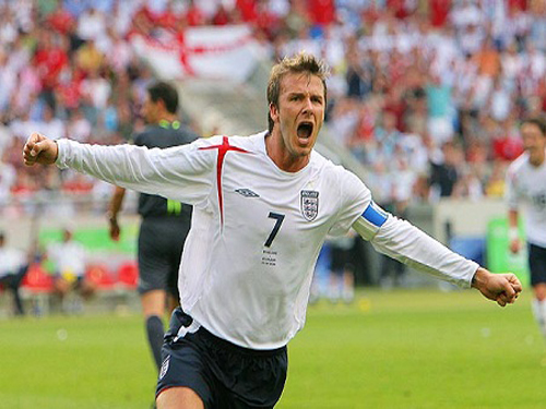 David Beckham thuở còn trong màu áo của đội tuyển Anh.