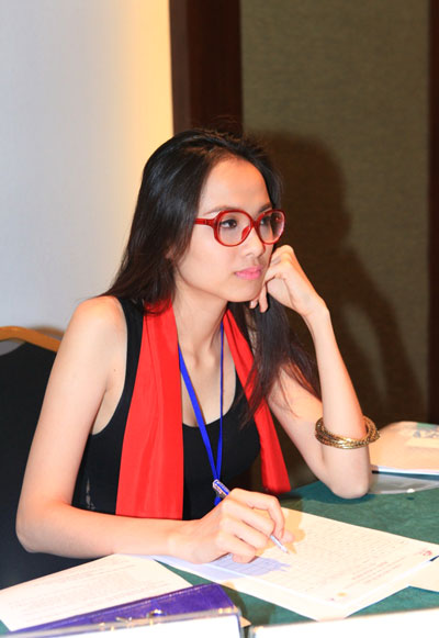 Diễm Hương chấm vòng thi ứng xử Hoa hậu dân tộc