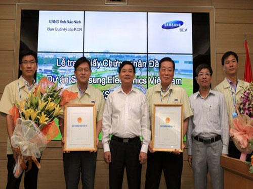Lễ trao giấy phép giai đoạn 3 cho Samsung Bắc Ninh