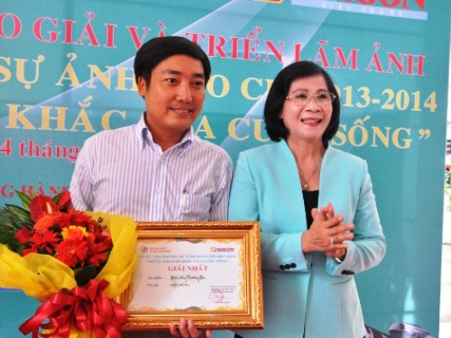 Tác giả Việt Dũng nhận giải nhất cuộc thi