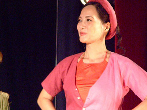 NSND Lê Khanh vai Mẹ Đốp trong Đời cười    