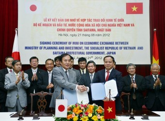Lễ ký kết văn bản ghi nhớ về hợp tác trao đổi kinh tế giữa Bộ Kế hoạch Đầu tư với chính quyền tỉnh Saitama, Nhật Bản