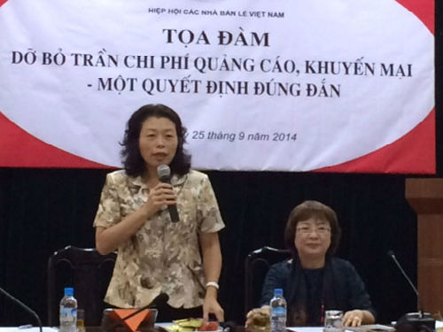 Bà Phạm Thị Thu Hằng- Tổng thư ký VCCI- phát biểu tại tọa đàm
