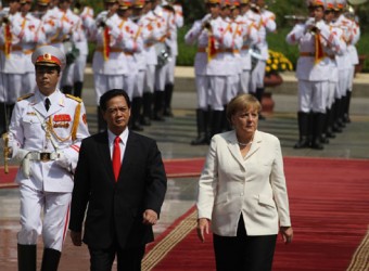 Lễ đón Thủ tướng Đức Angela Merkel tại Hà Nội sáng nay