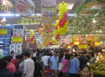 Mở màn Tháng Khuyến mại Hà Nội 2011, Big C đã thu hút một lượng lớnkhách hàng đến mua sắm.