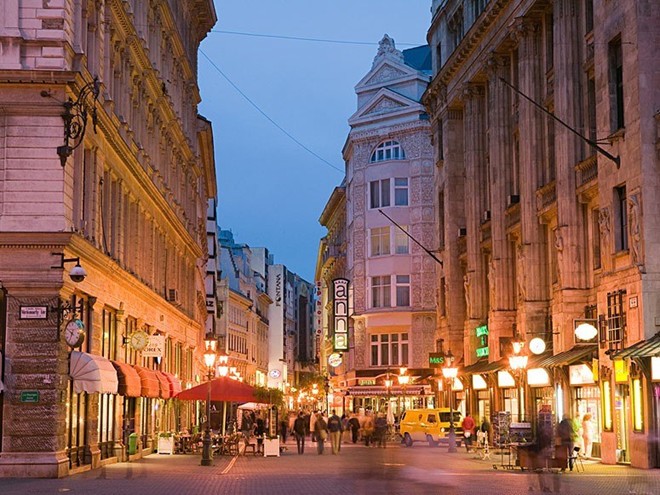 Vẻ đẹp 10 thành phố du lịch hàng đầu Châu Âu