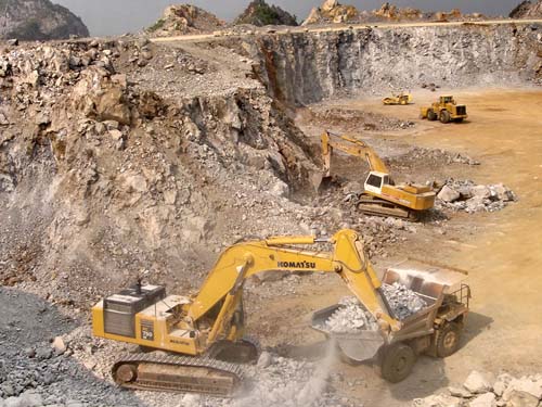 Nhiều nguồn khoáng sản bị khai thác quá mức dẫn đến cạn kiệt
