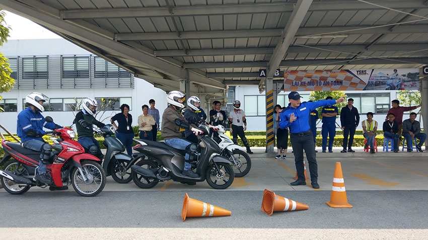 Hiệp hội các nhà sản xuất xe máy Việt Nam hưởng ứng Năm an toàn giao thông 2021