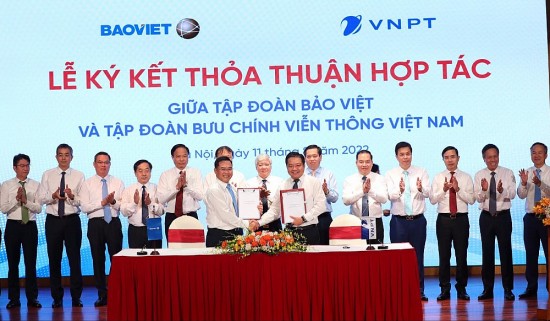 Tập đoàn Bảo Việt và Tập đoàn Bưu chính Viễn thông Việt Nam ký kết thỏa thuận hợp tác toàn diện