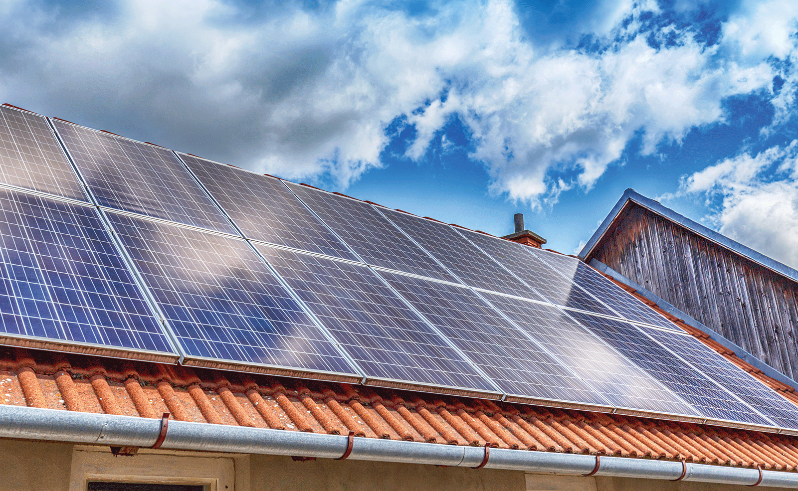 EVN đẩy mạnh các biện pháp hỗ trợ phát triển điện mặt trời mái nhà