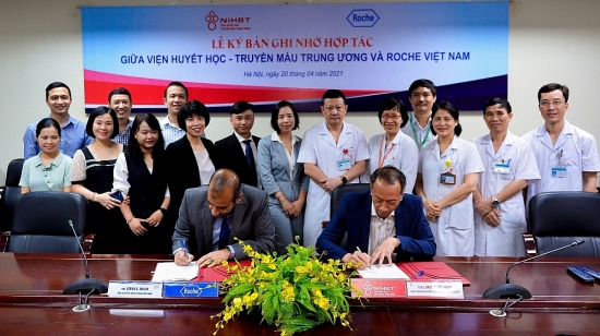 Viện Huyết học - Truyền máu Trung ương và Roche Việt Nam hợp tác nâng cao chất lượng chăm sóc sức khỏe