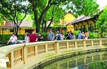 Vietnam caught between efforts to stem disease and ensure future tourism