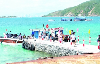 Vietnam prepares to lure back tourists