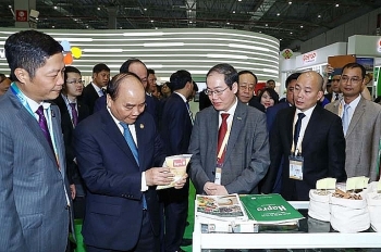PM attends opening of China International Import Expo