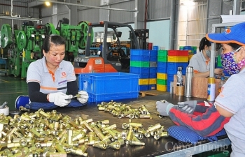 Tháng 3, Bộ Công Thương trình Chính phủ các giải pháp bảo đảm nguyên vật liệu cho sản xuất