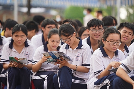 Tuyển sinh vào lớp 10 ở Hà Nội: Chỉ tiêu vào công lập ra sao?