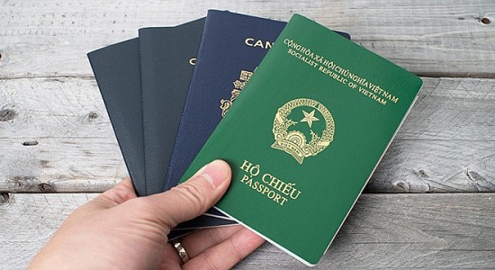 Tạm dừng cấp hộ chiếu phổ thông trong tháng 6