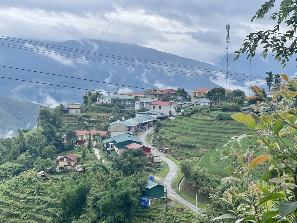 Những con đường nối liền các xã, bản vùng cao huyện Mường Tè, tỉnh Lai Châu