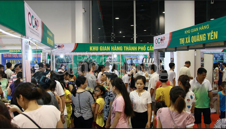 Hơn 54 ngàn lượt khách tham quan, mua sắm tại Hội chợ OCOP Quảng Ninh