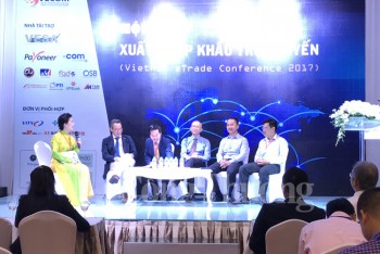 Tiến tới đưa xuất nhập khẩu trực tuyến thành kênh chính thống