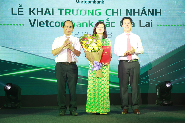 Vietcombank khai trương chi nhánh Bắc Gia Lai