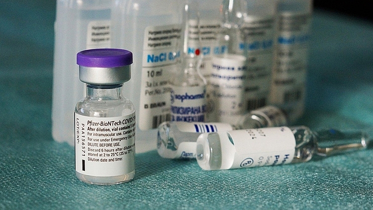 JICA cung cấp cho Việt Nam 1.600 hộp lạnh bảo quản vaccine
