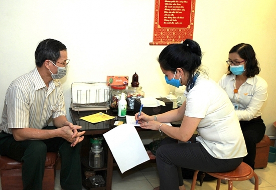 BHXH Việt Nam: Yêu cầu đảm bảo an toàn phòng chống dịch Covid-19 trong chi trả trợ cấp