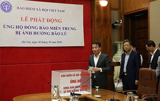 BHXH Việt Nam: Phát động quyên góp, hỗ trợ người dân miền Trung bị bão lũ
