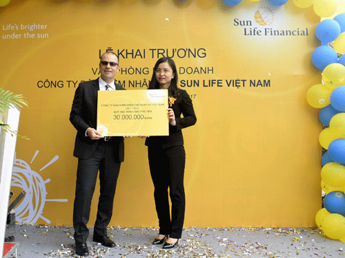 Sun Life Việt Nam khai trương văn phòng theo mô hình mới tại Phú Yên và Quảng Nam