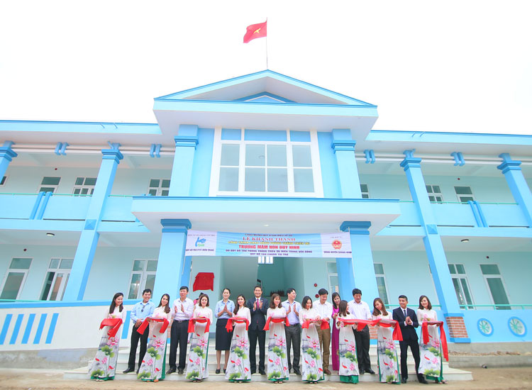 Chubb Life và Quỹ thiện nguyện Chubb trao tặng trường học mới tại Quảng Bình