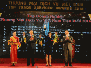 Prudential đoạt giải thưởng “Thương mại Dịch vụ Việt Nam 2016”