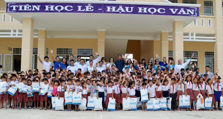 ANZ và saigonchildren hỗ trợ giáo dục cho 4.000 học sinh Việt Nam